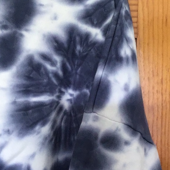 COPY - Old Navy tie dye sweatshirt - Picture 3 of 4